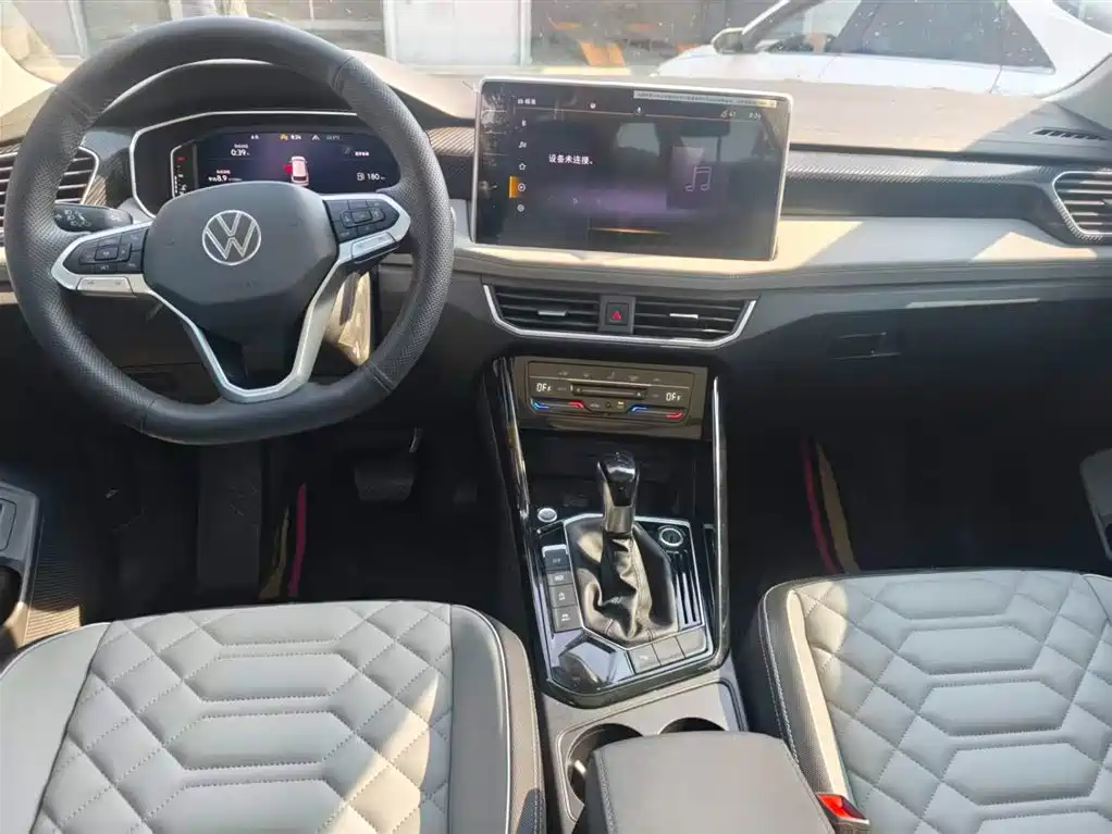 Volkswagen Tayron 2023 280TSI 2WD Luxury Plus Advanced Edition фото 2