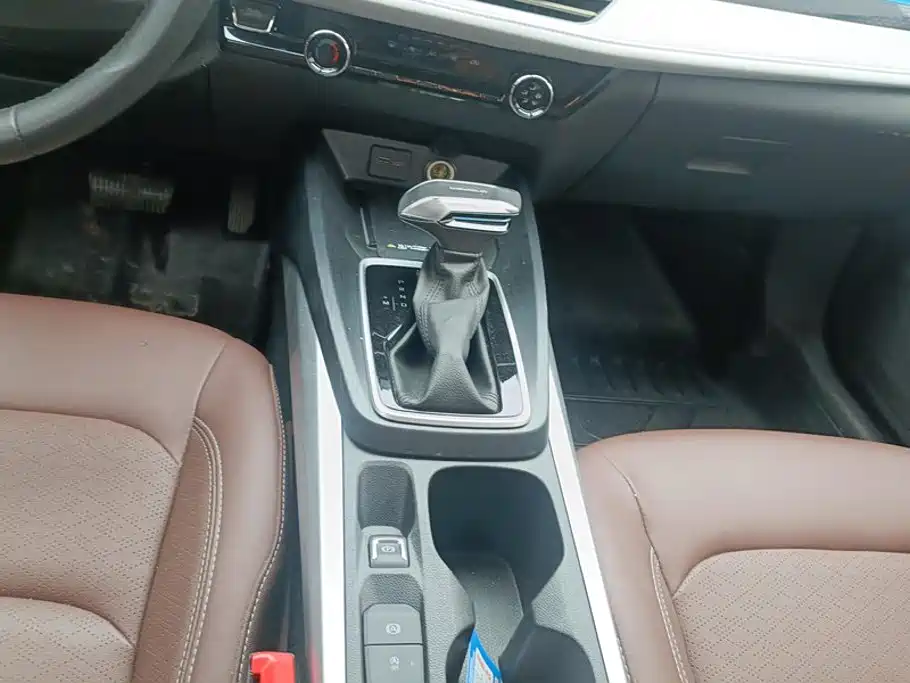 Chevrolet Monza 2025 2024 1.5L Dual-Clutch Delight Edition