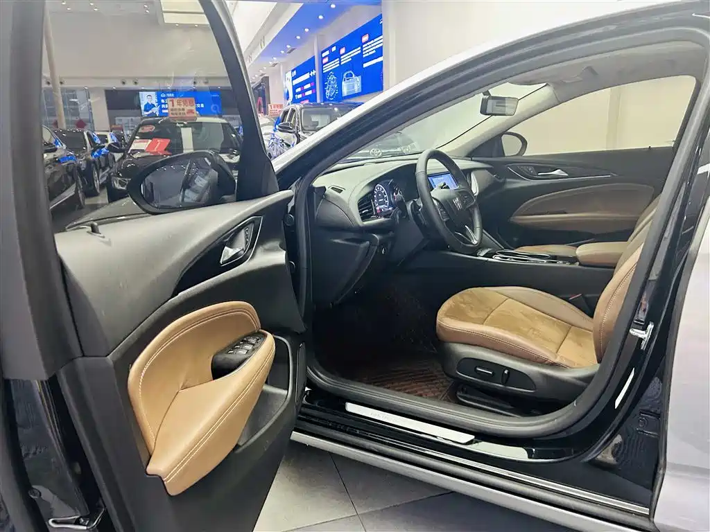 BUICK REGAL