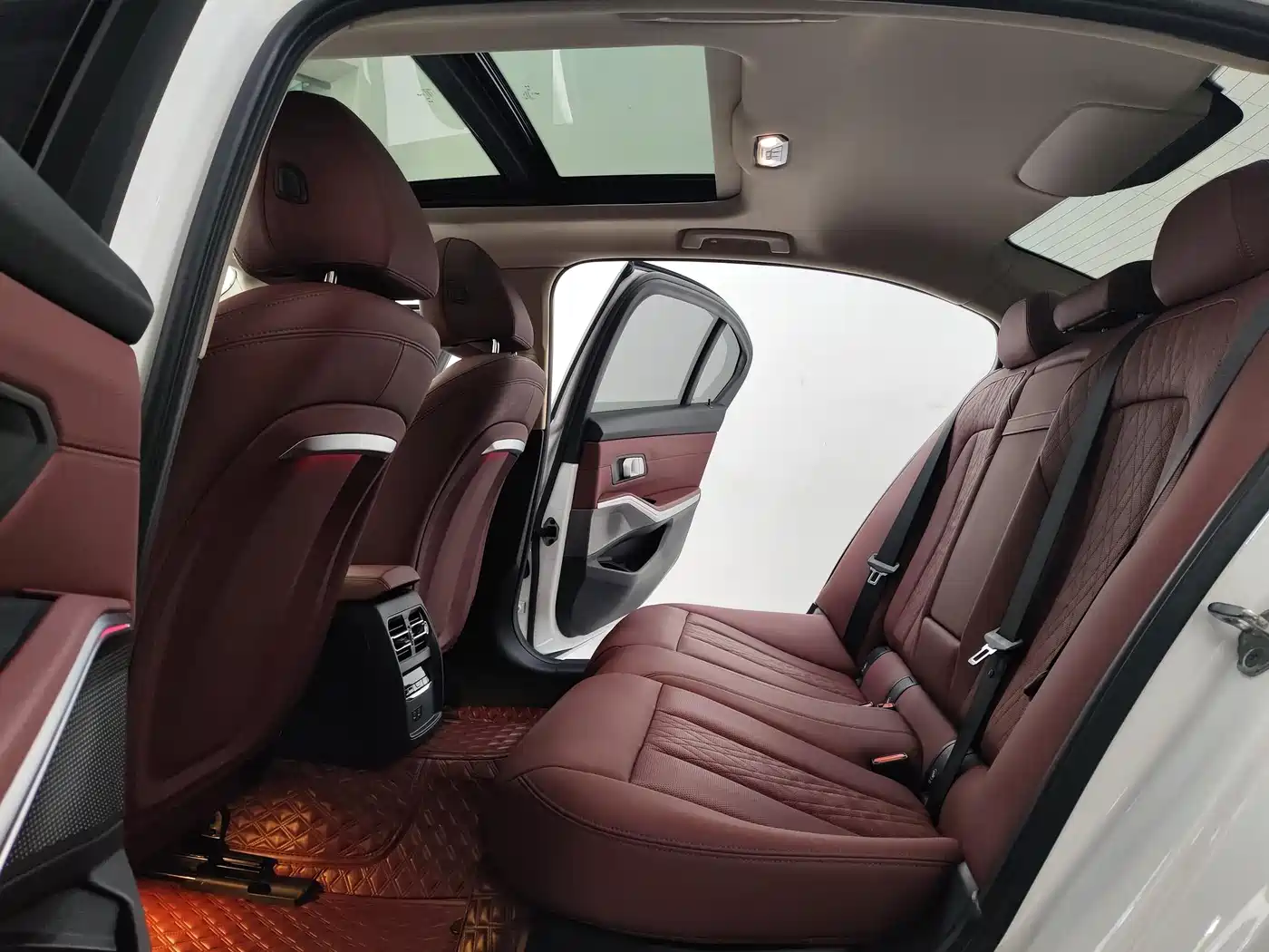 BMW i3 2024 eDrive 35 L фото 7