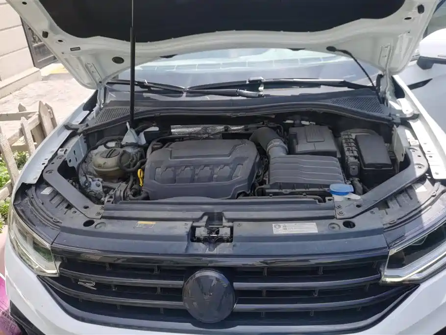 Volkswagen Tiguan L 2023 380TSI 4WD R-Line Premium 7-seater фото 10