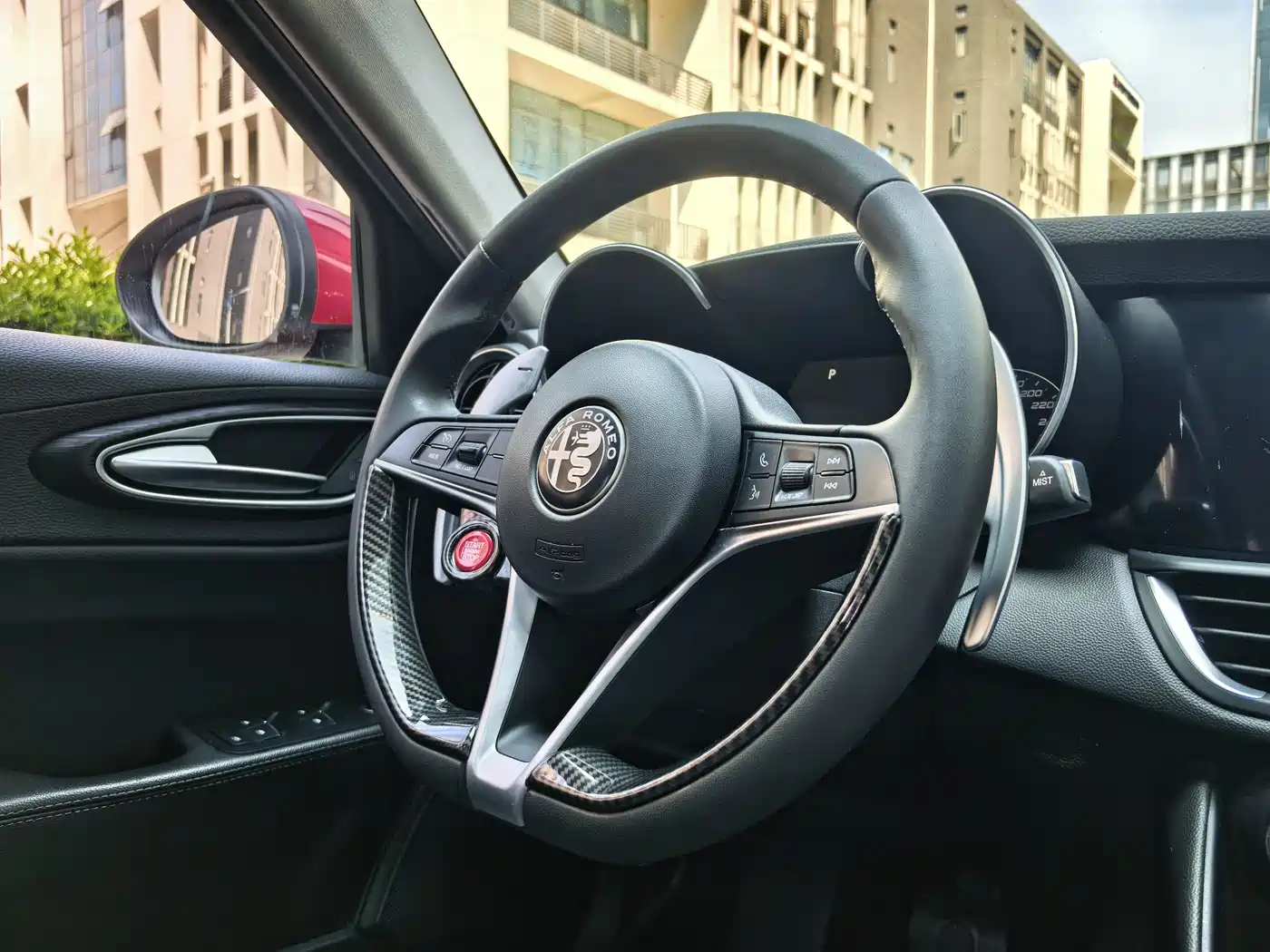 Alfa Romeo Giulia 2018 2017 2.0T 280HP Luxury Edition