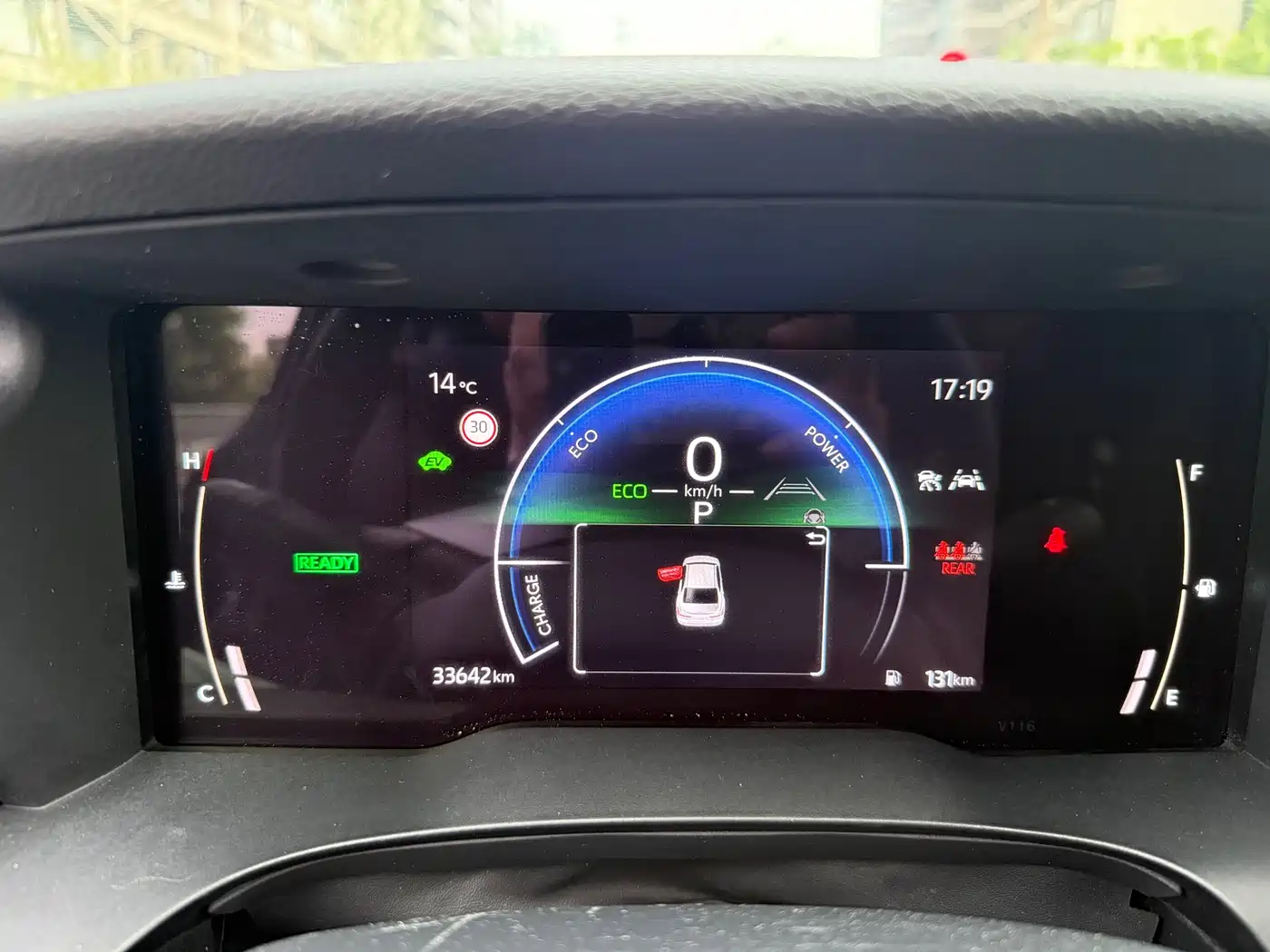 Toyota Camry 2024 Hybrid 2.0HGVP Luxury Edition фото 14