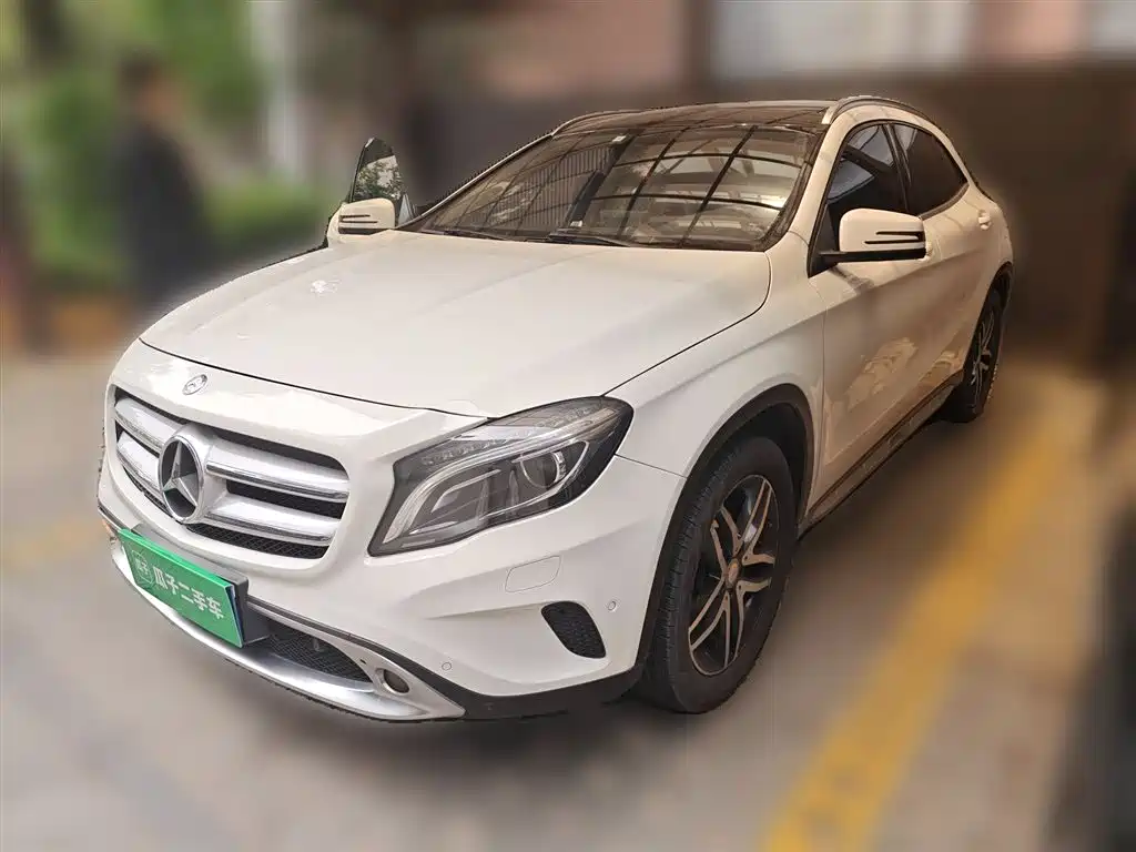 Mercedes-Benz GLA 2016 GLA 200 Fashion