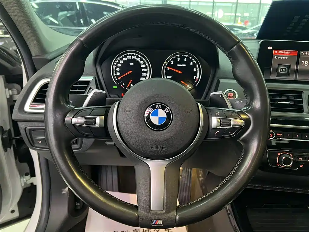 BMW 1 Series 2020 Model 125i Leading M Sport Package фото 10