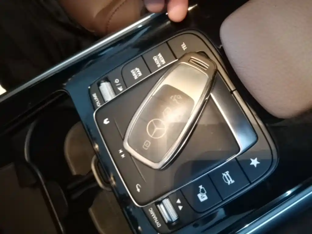 Mercedes-Benz GLB 2023 GLB 220 Dynamic фото 9