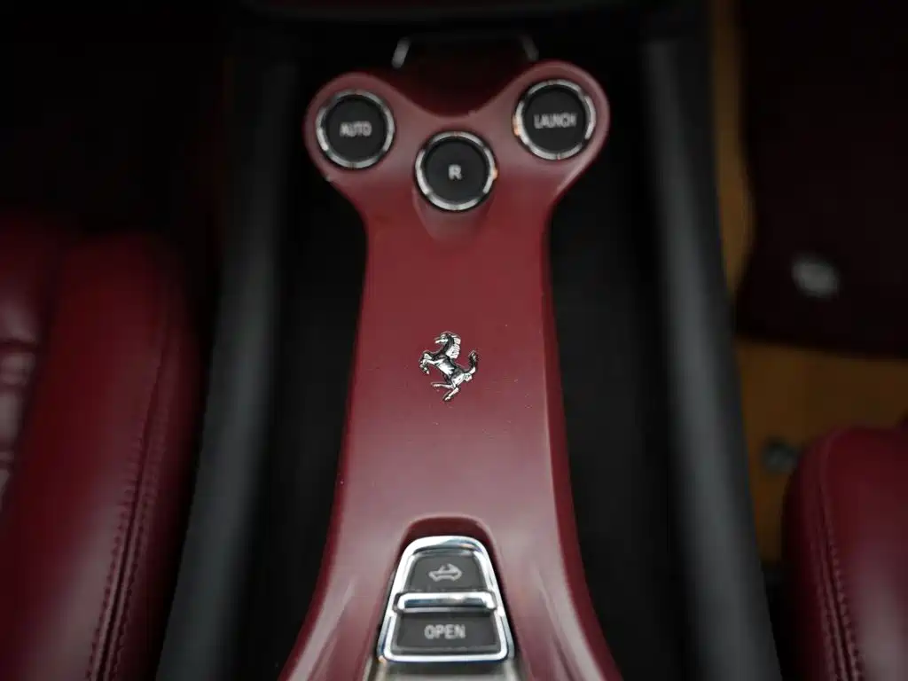 Фото 13 - Ferrari California T
