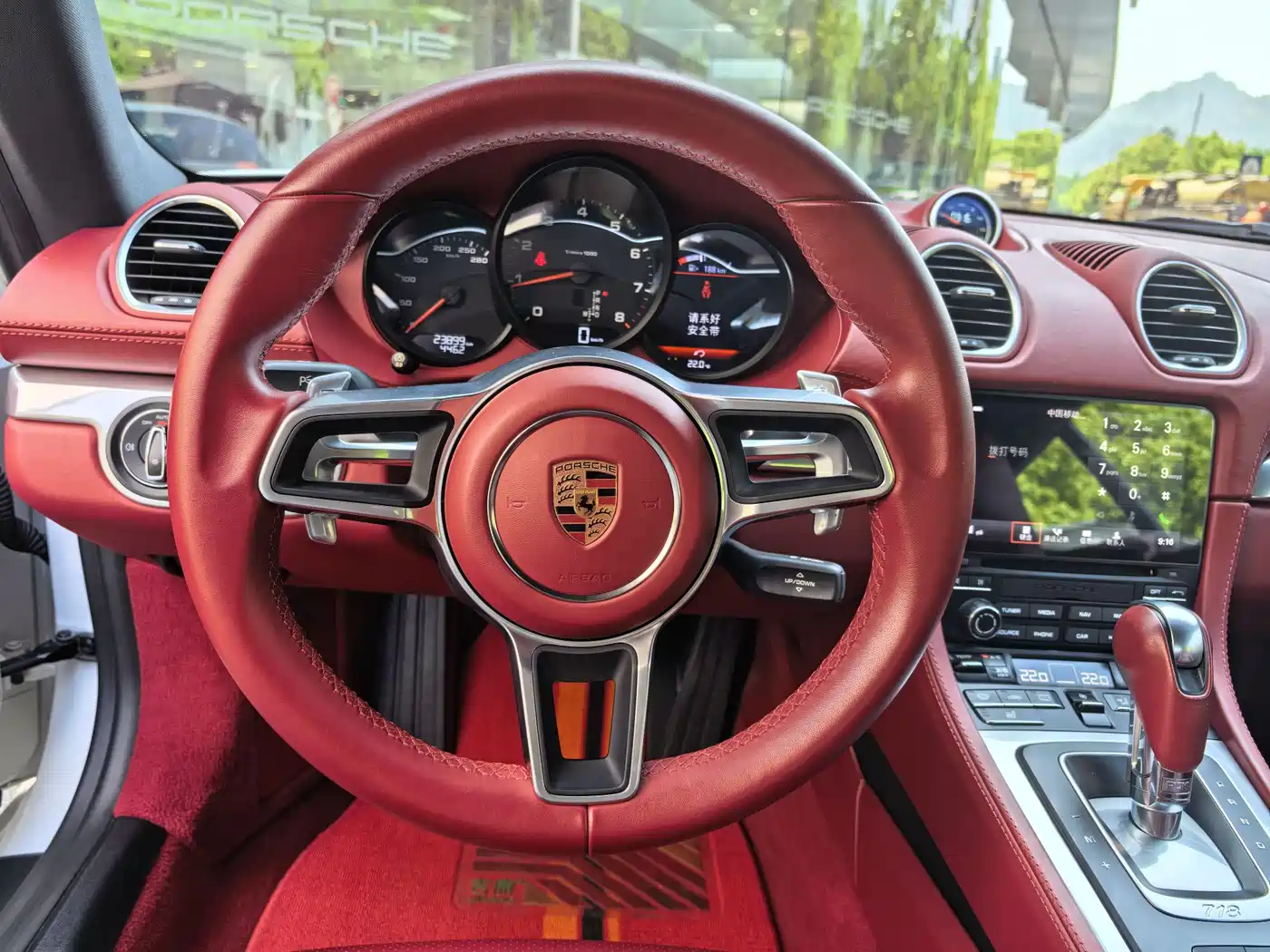 Porsche 718 2018 Cayman 2.0T фото 5