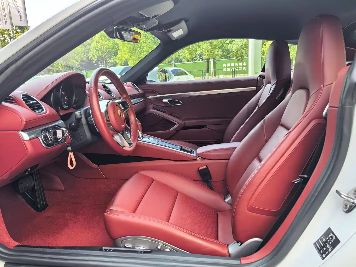 Porsche 718 2018 Cayman 2.0T фото 8