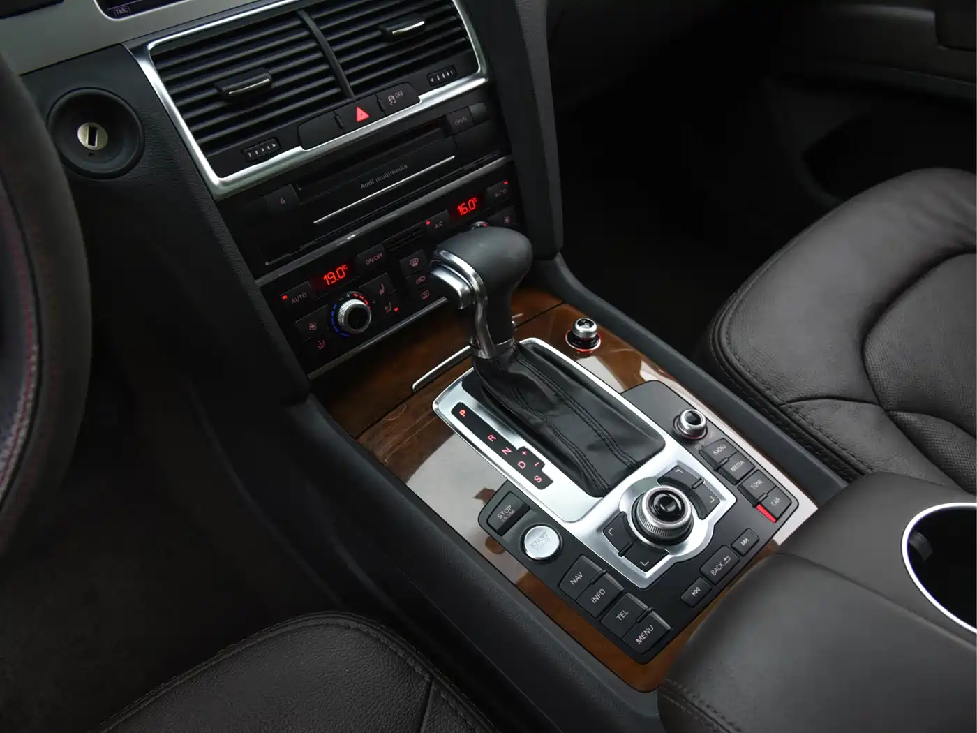 Audi Q7 2014 35 TFSI Progressive фото 7