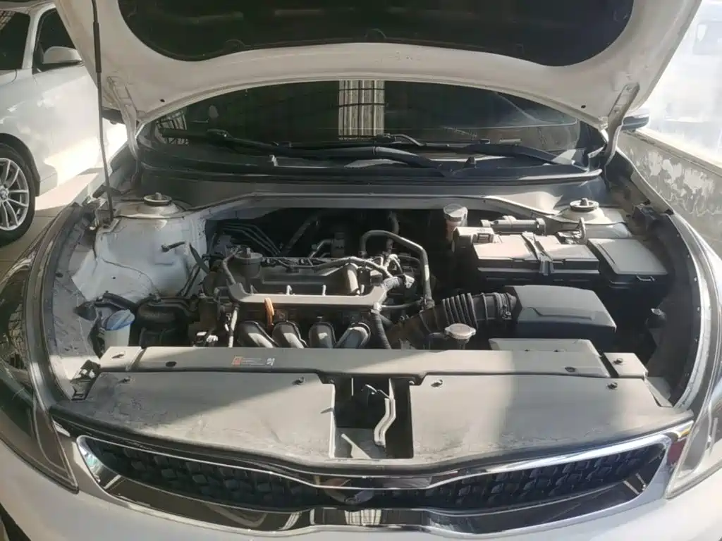 Kia KX CROSS 2018 2017 1.4L AT GLS