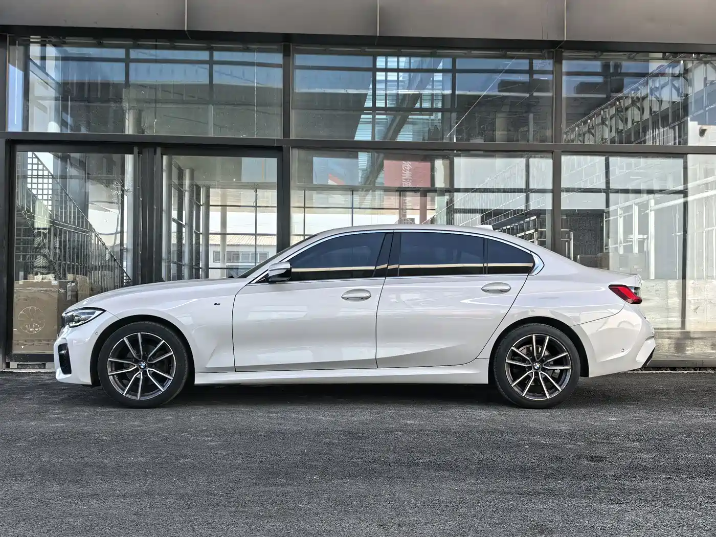 BMW 3 Series 2021 325Li M Sport Package фото 3