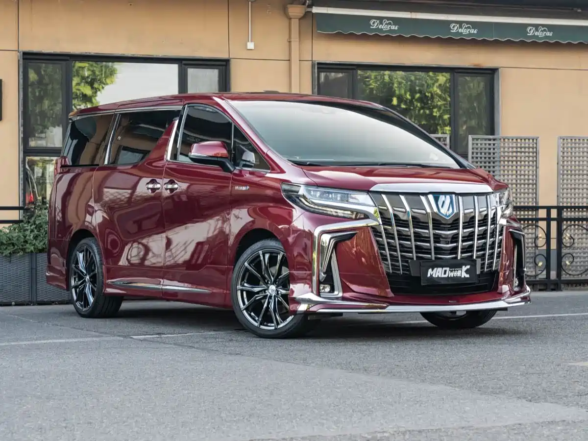 Toyota Alphard 2021 Hybrid 2.5L Ultimate фото 10