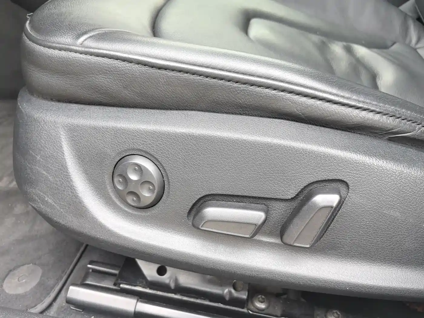 Audi A4L 2013 35 TFSI Automatic Standard фото 18