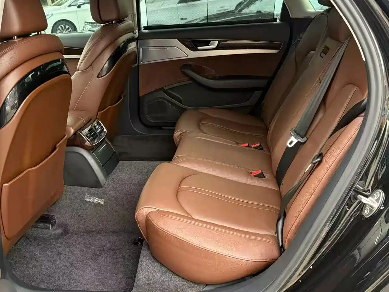 Audi A8 2016 A8L 45 TFSI quattro Comfort фото 5