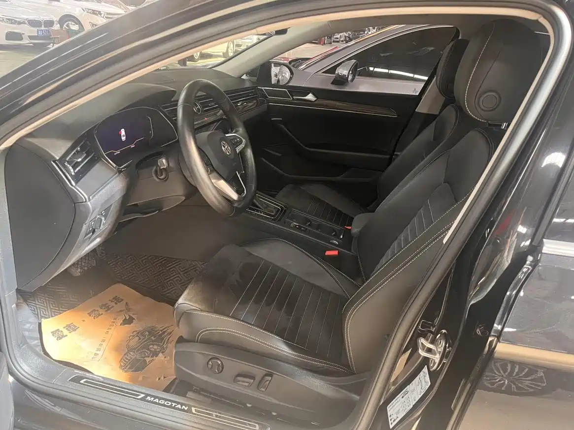 Volkswagen Magotan 2020 330TSI DSG Luxury фото 7