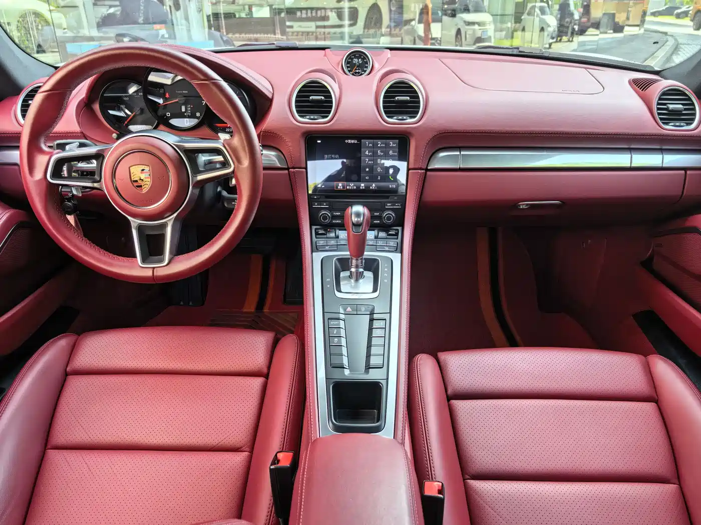 Porsche 718 2018 Cayman 2.0T фото 4