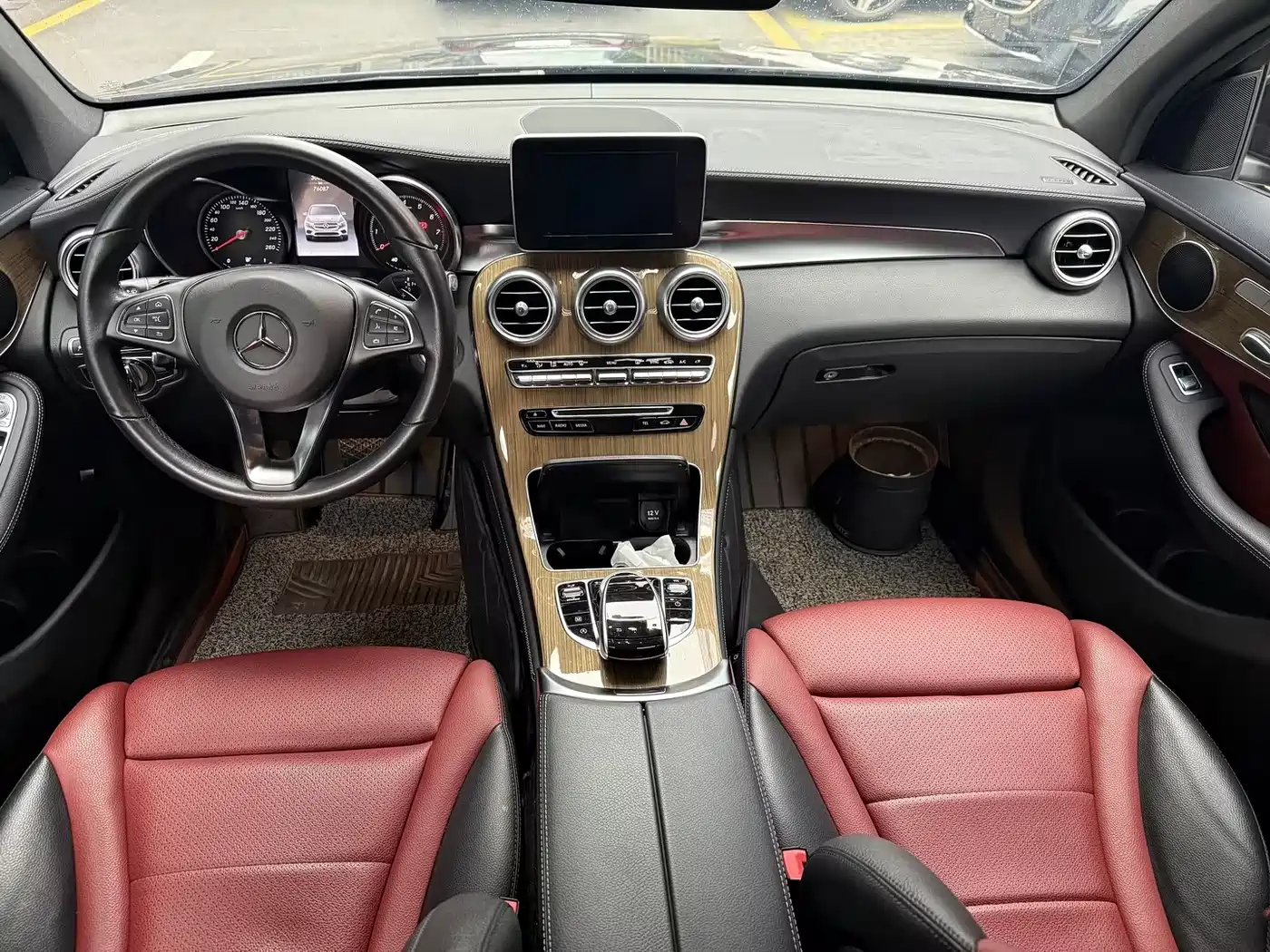 Mercedes-Benz GLC Coupe 2019 GLC 260 4MATIC Coupe SUV фото 5