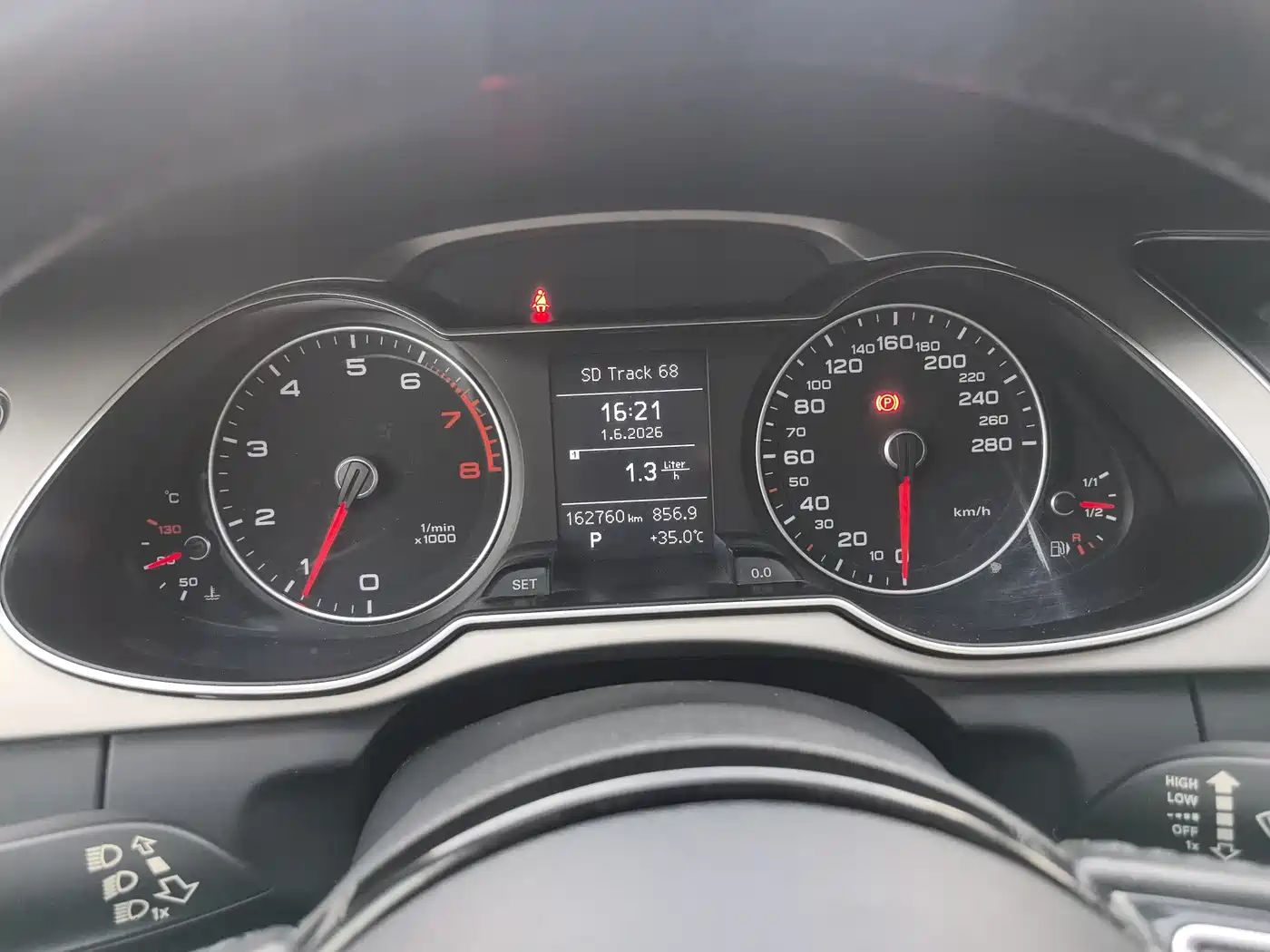 Audi A4L 2013 35 TFSI Automatic Standard фото 21