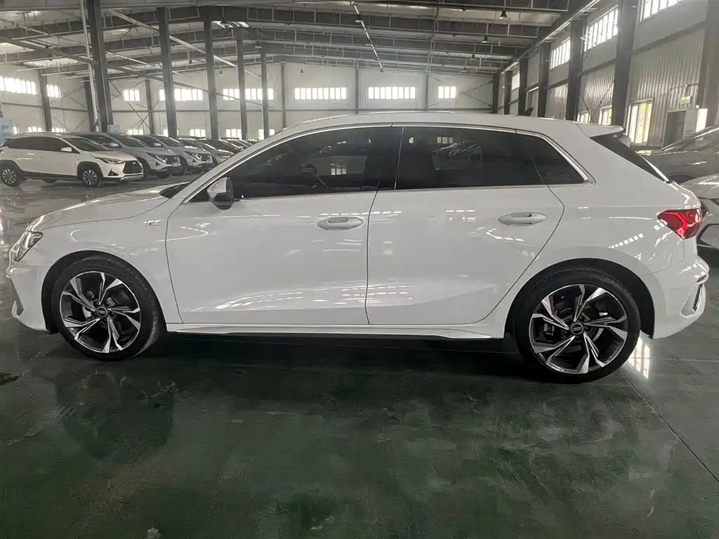 Audi A3 2023 Sportback 35 TFSI Fashion Sport фото 7