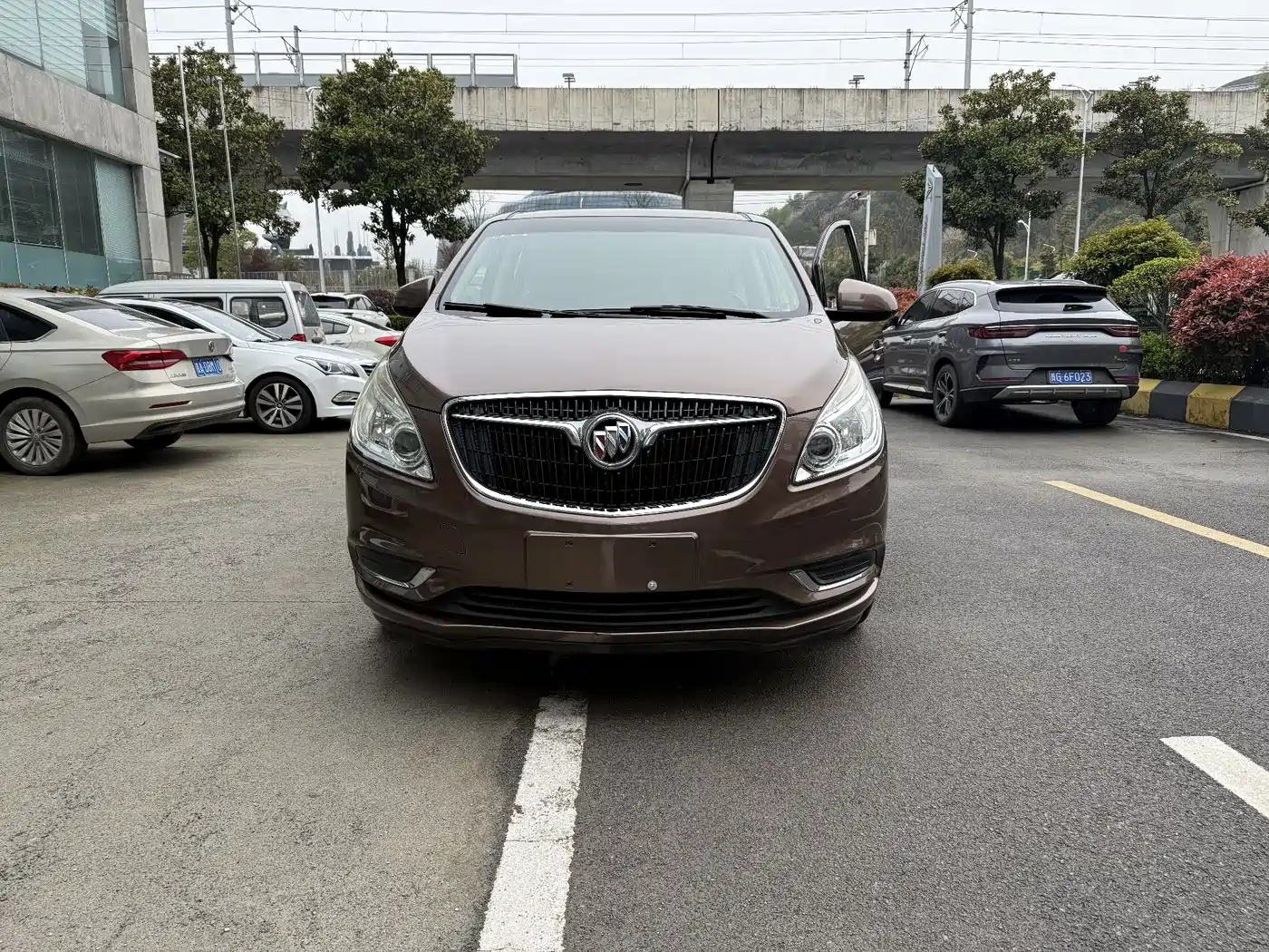 Buick GL8 2018 28T Luxury Model China VI