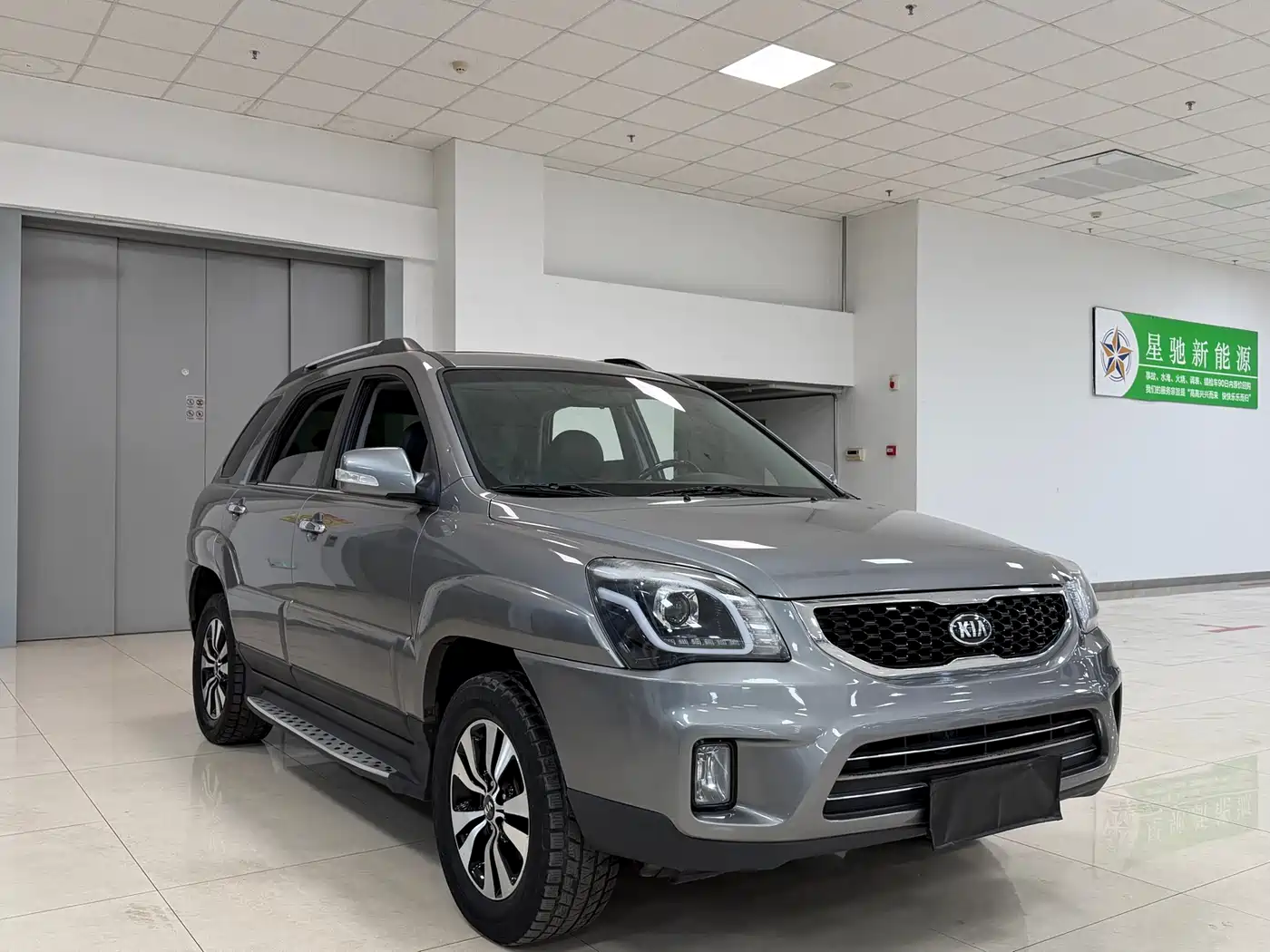 Kia Sportage 2013 2.0L Automatic 2WD GLS фото 3