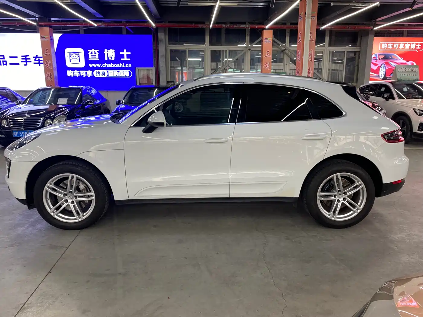Porsche Macan 2017 Macan 2.0T фото 8