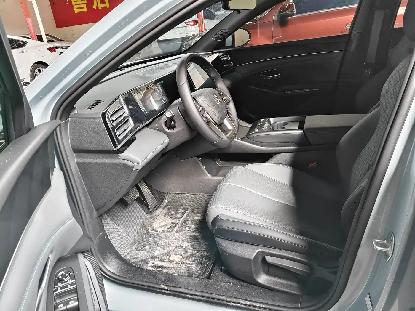 BYD Qin L 2026 DM-i 128KM Progressive фото 5