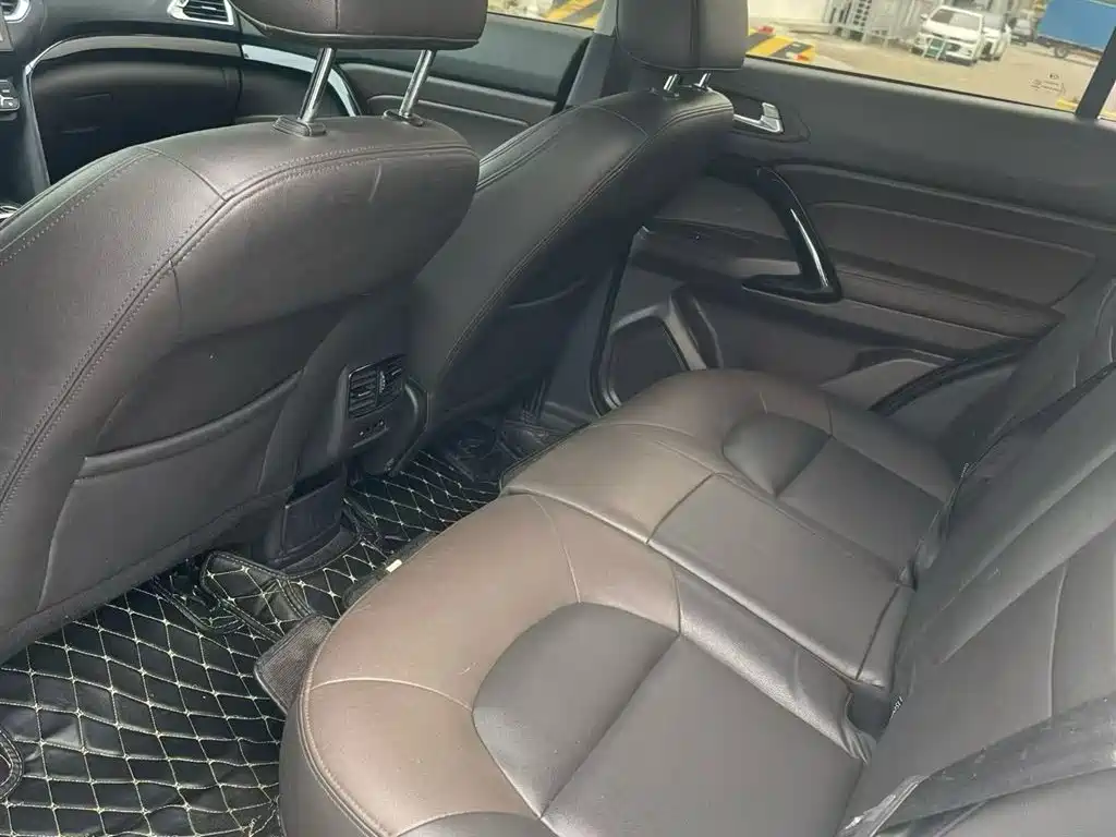 GAC TRUMPCHI GS4 NEW ENERGY