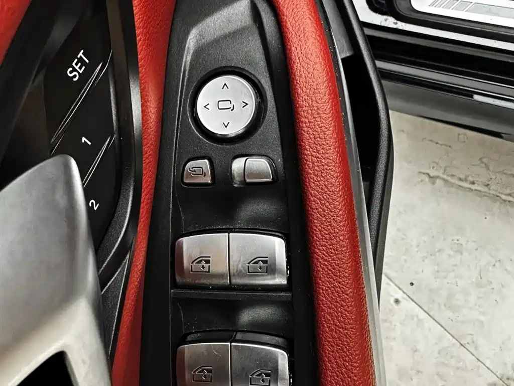 BMW 3 Series 2023 320Li M Sport Package фото 16
