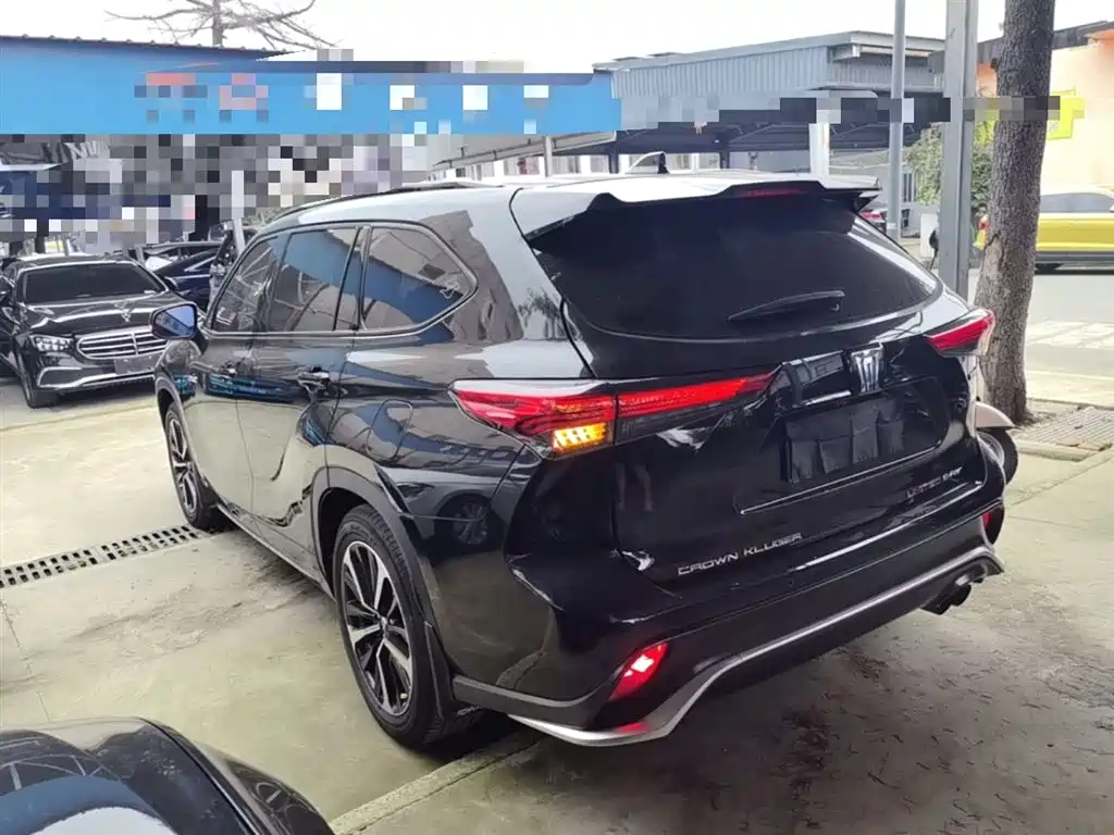 Toyota Crown Kluger 2022 2.5L HEV 4WD Flagship Edition фото 5