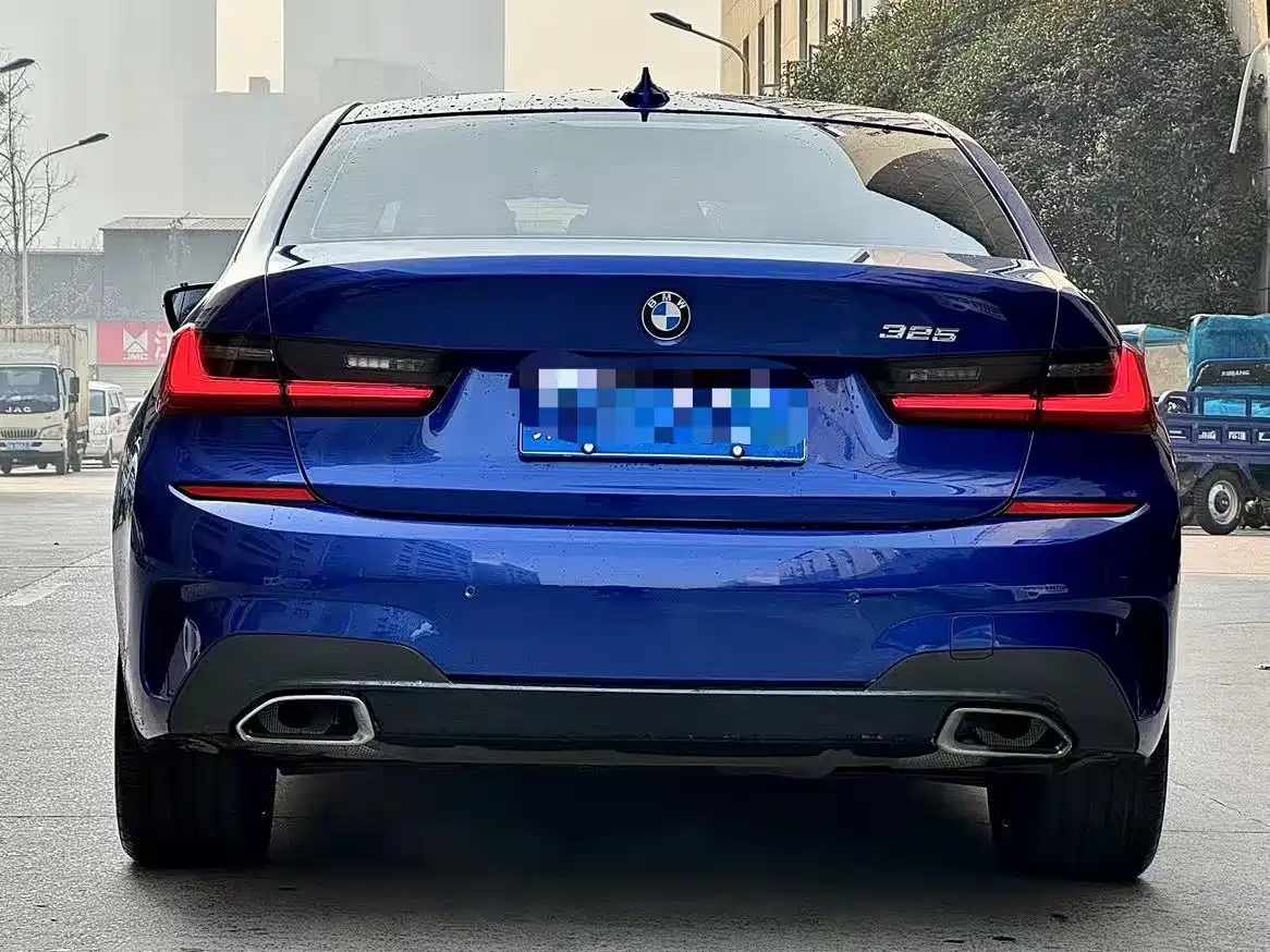 BMW 3 Series 2022 325i M Sport Package фото 5