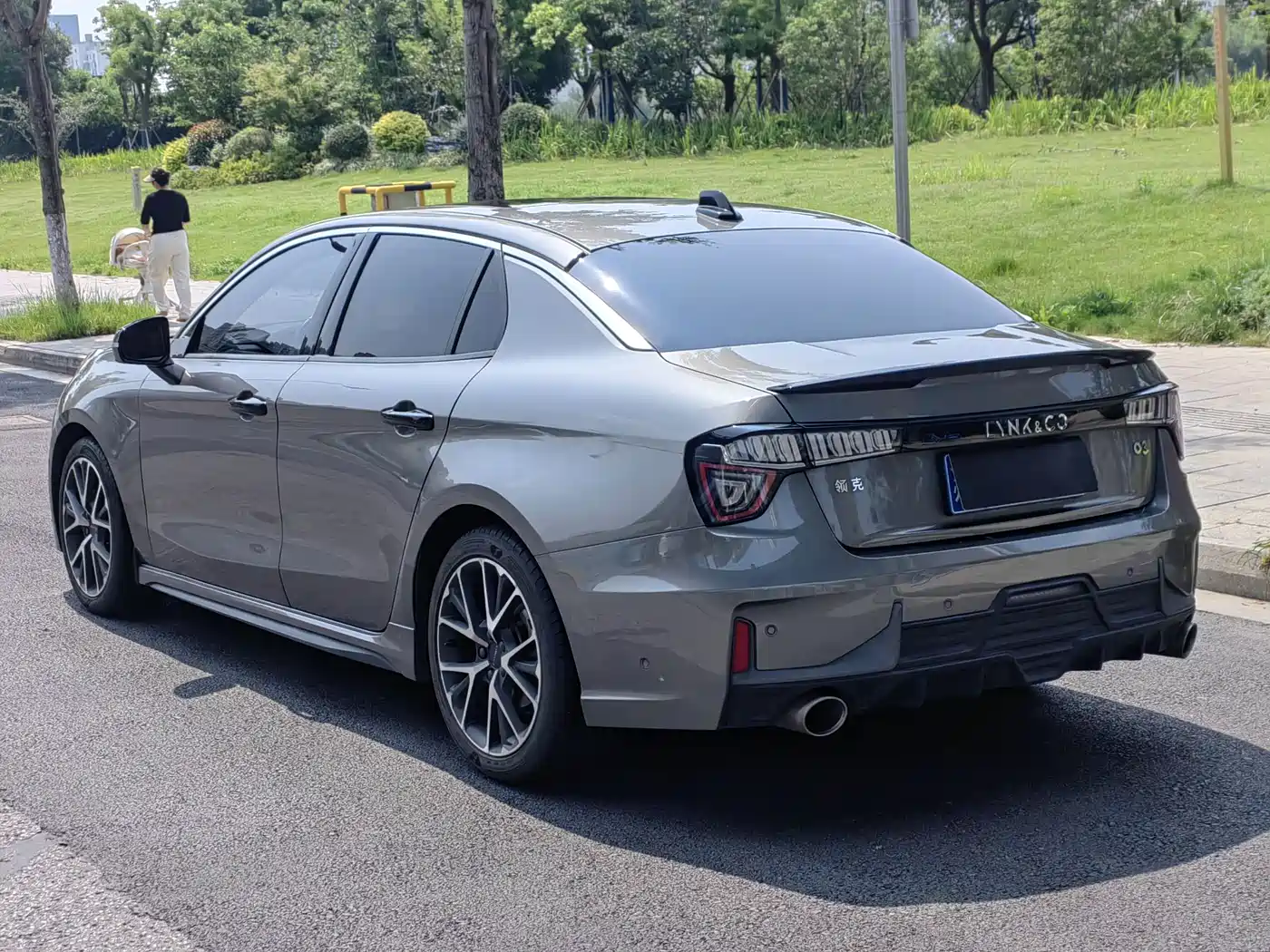 Lynk & Co 03 2021 2.0TD Auto Jin Pro фото 6