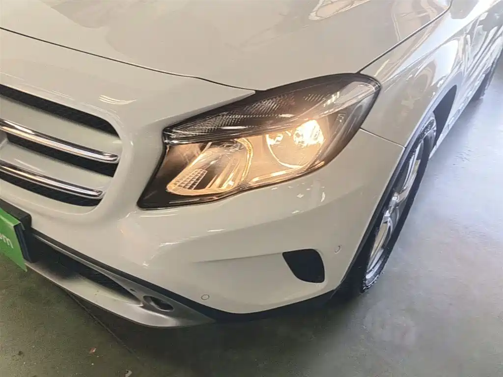 Mercedes-Benz GLA 2016 GLA 200 Dynamic фото 18
