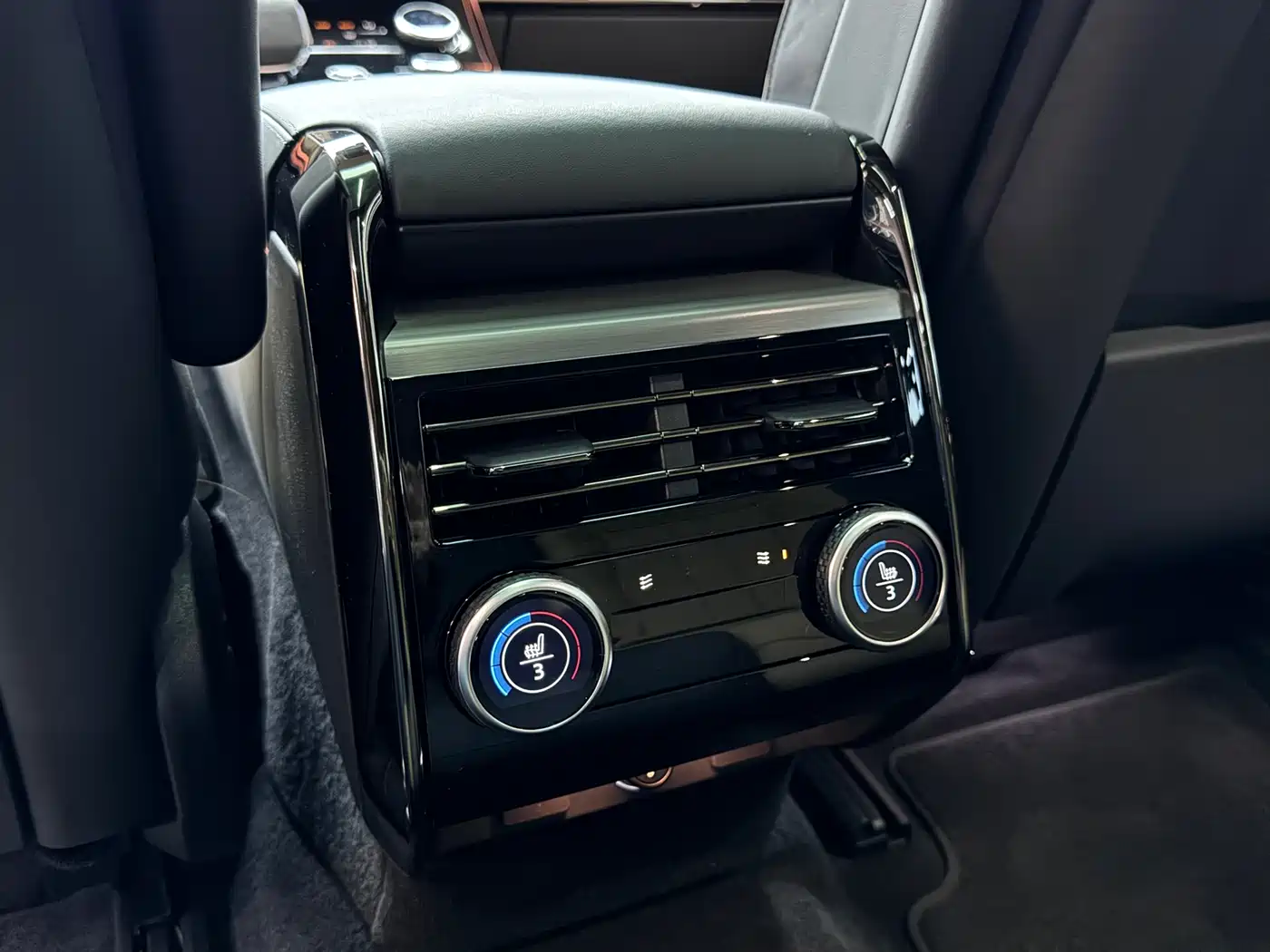 Land Rover Range Rover Sport 2023 400PS Dynamic HSE фото 21