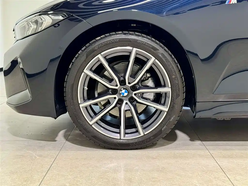 BMW 3 Series 2025 325Li M Sport Package фото 10