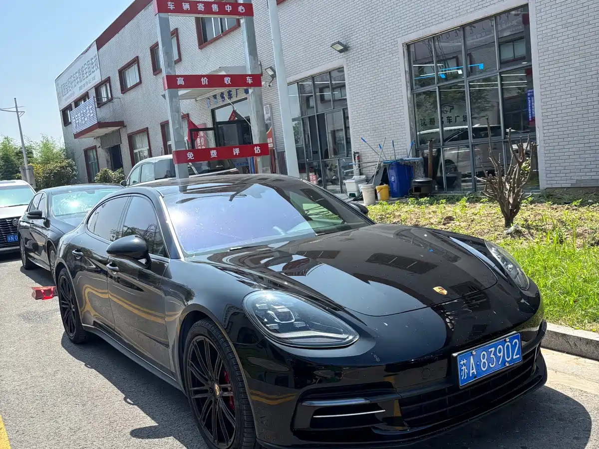 Porsche Panamera 2017 Panamera 4 Executive Long Wheelbase 3.0T фото 2