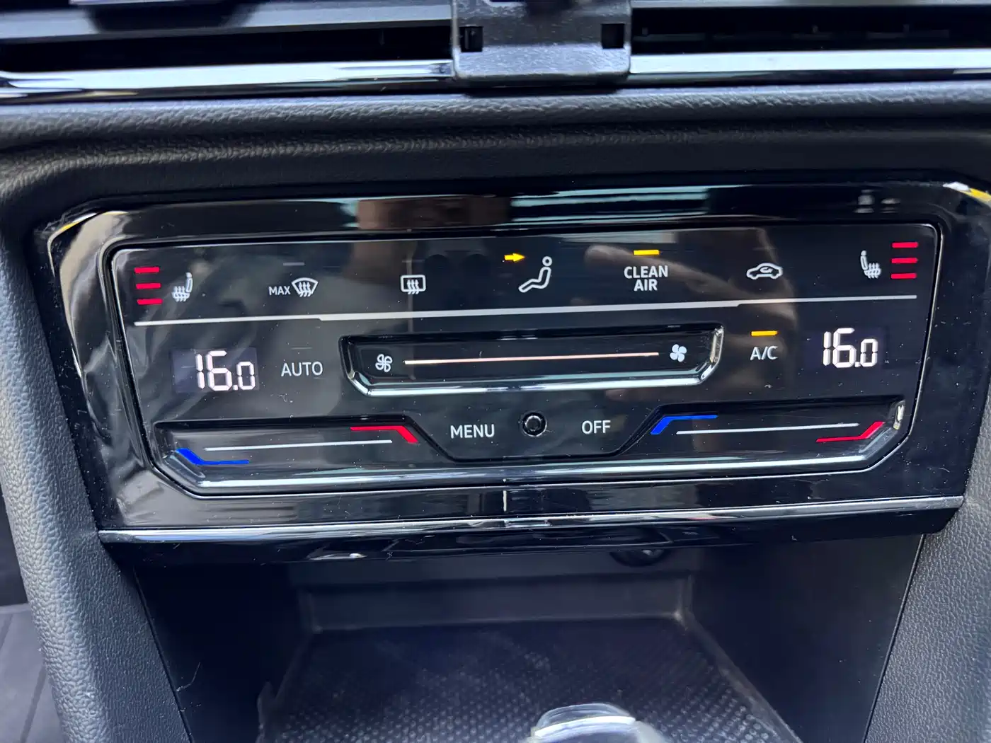 Volkswagen Tharu 2021 Model 280TSI 2WD Luxury Edition фото 19