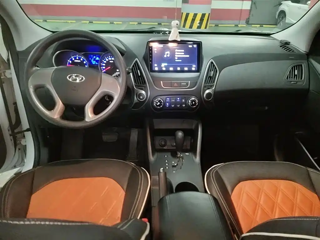 Hyundai Beijing Hyundai ix35 2015 2.0L Automatic 2WD Comfort China V фото 10