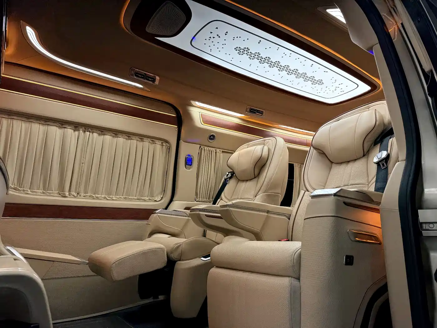 KETI CAR KTI MOUNTAINS AND RIVERS