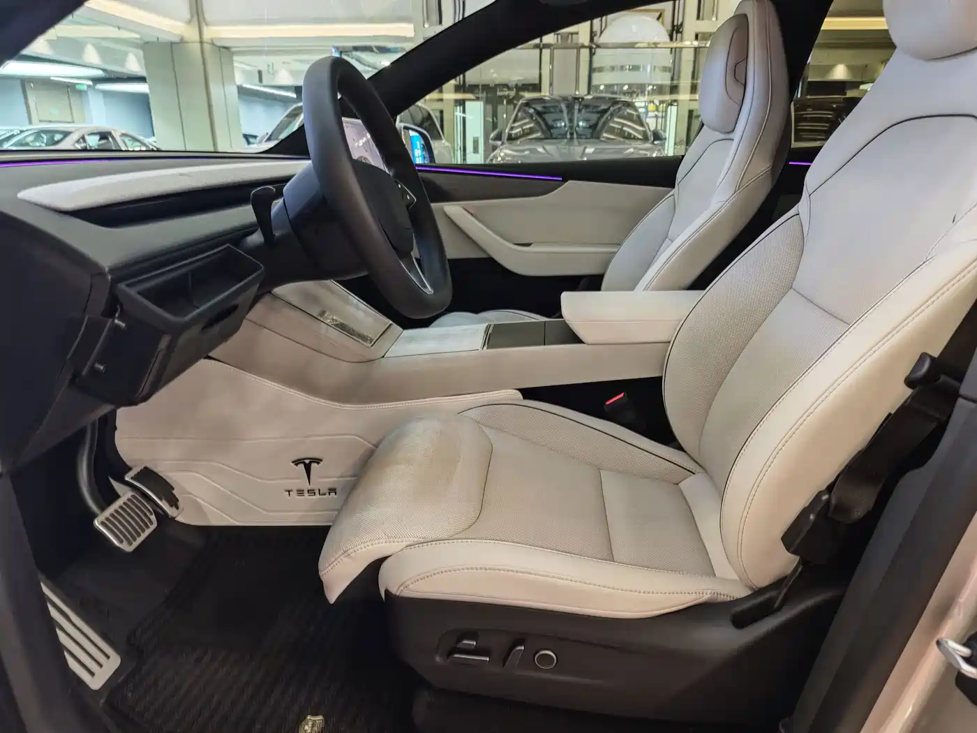 Tesla Model Y L 2025 2025 Facelift Long Range AWD