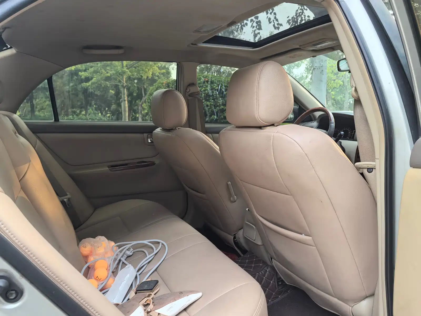 Photo 14 - Toyota Corolla