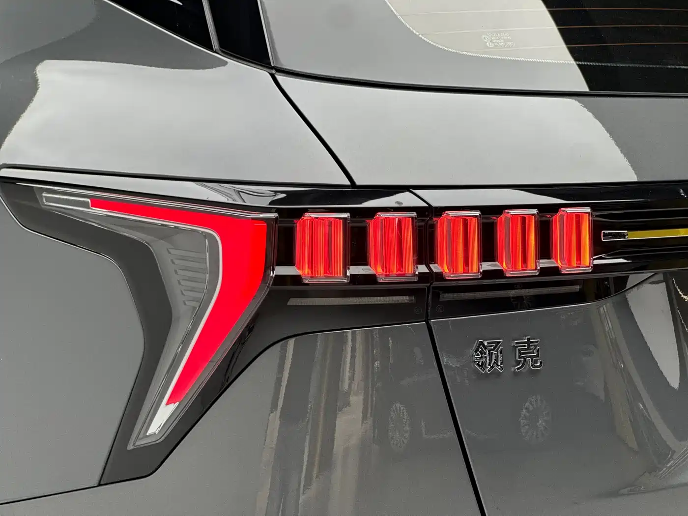 Lynk & Co 06 EM-P 2022 PHEV 84KM Range Pro фото 18