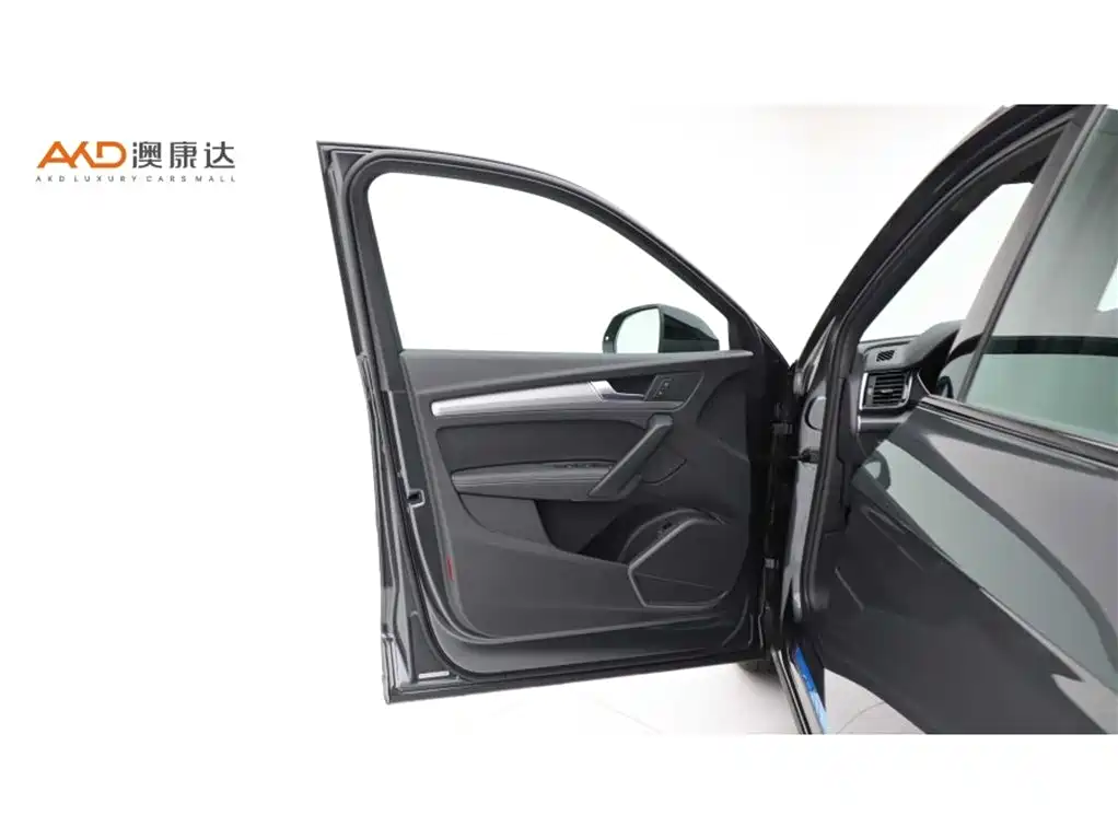 Audi Q5L Sportback 2021 40 TFSI Fashion фото 10