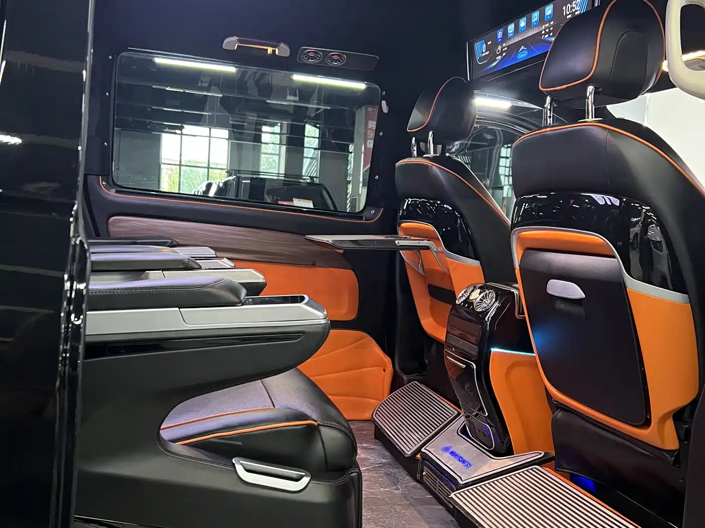 Mercedes-Benz Vito 2023 2.0T Elite 7-Seater фото 11