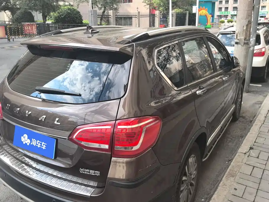 Photo 3 - Haval H6