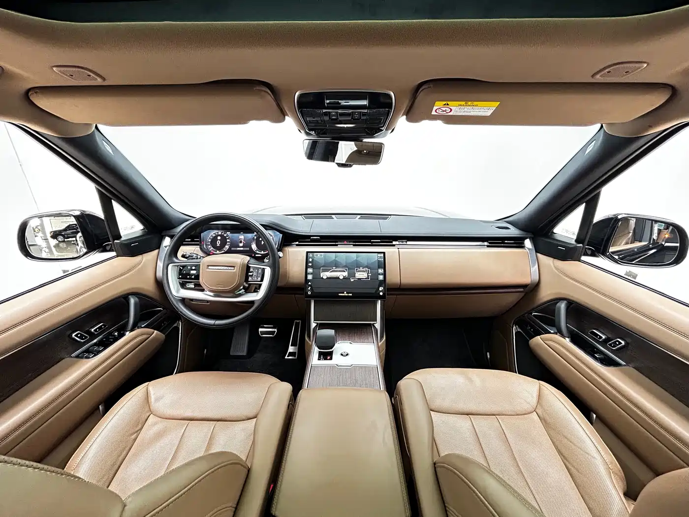 Land Rover Range Rover 2024 3.0 L6 360PS Golden Age Edition фото 22