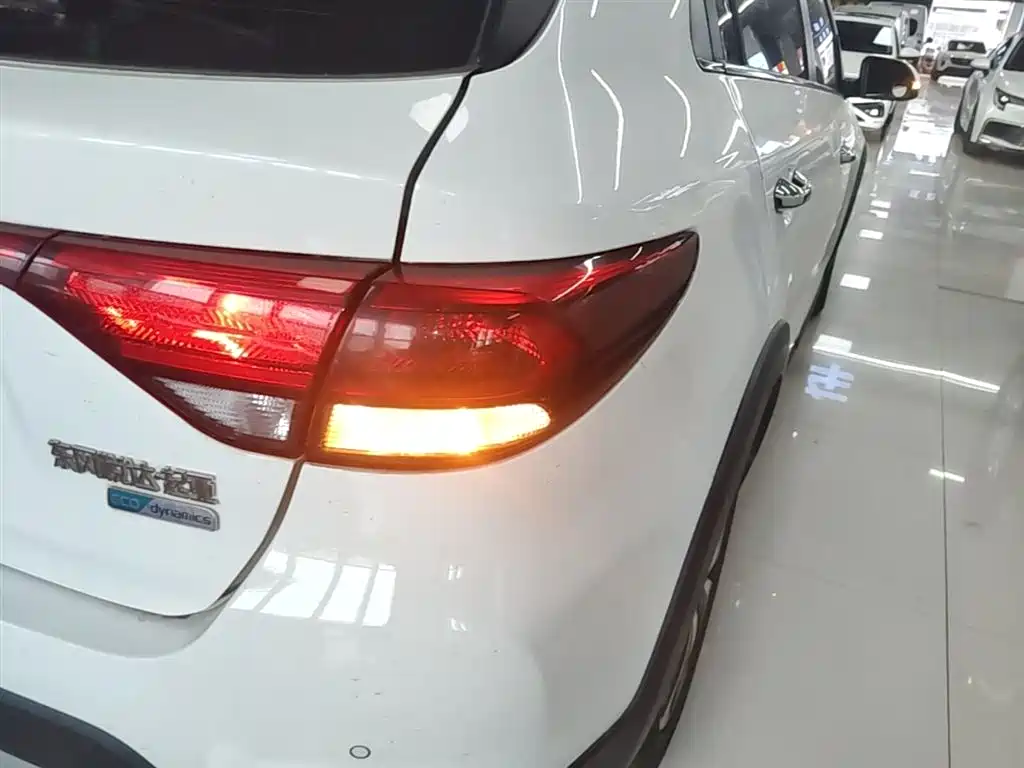 Kia KX CROSS 2019 1.6L Automatic Smart Sunroof Edition China VI фото 8