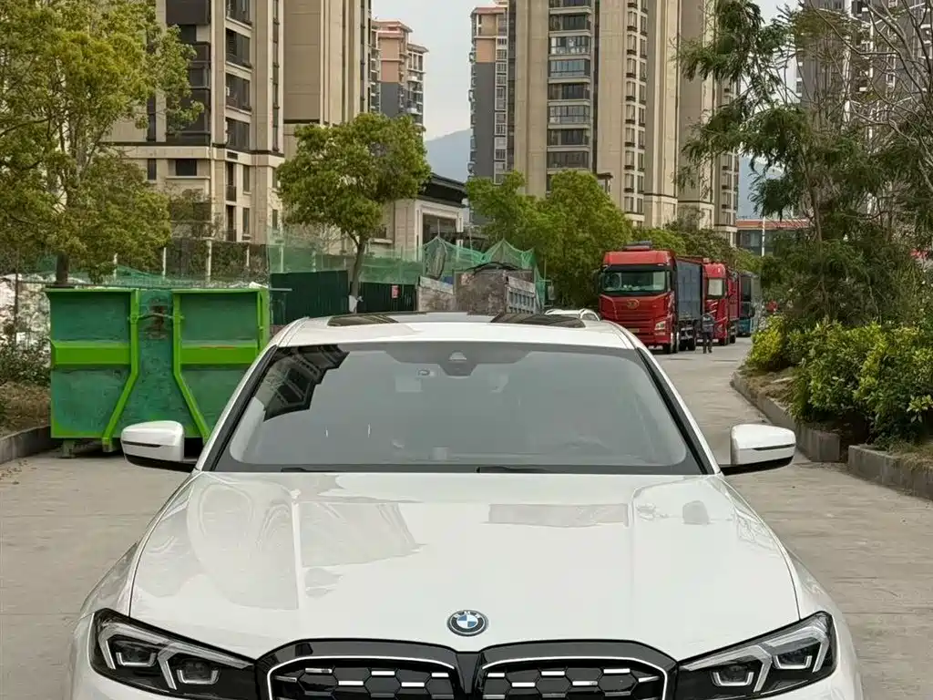 BMW i3 2024 eDrive 35 L фото 2
