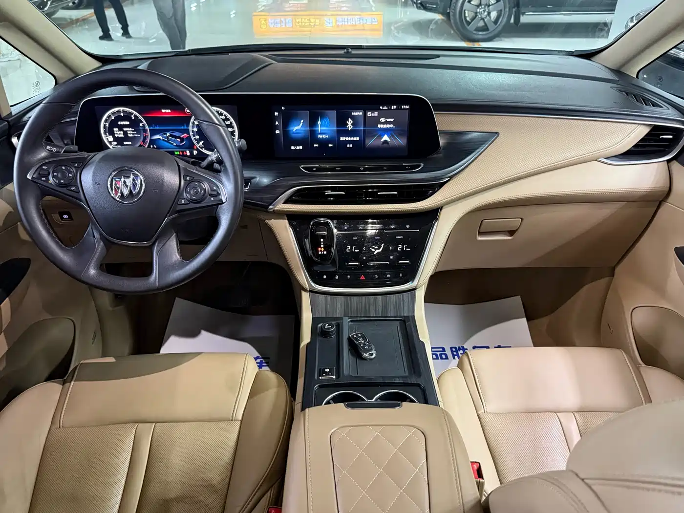Buick GL8 2021 ES Landlord 653T Flagship фото 10